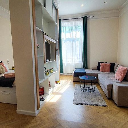 Smaragd Apartman Győr Eksteriør bilde